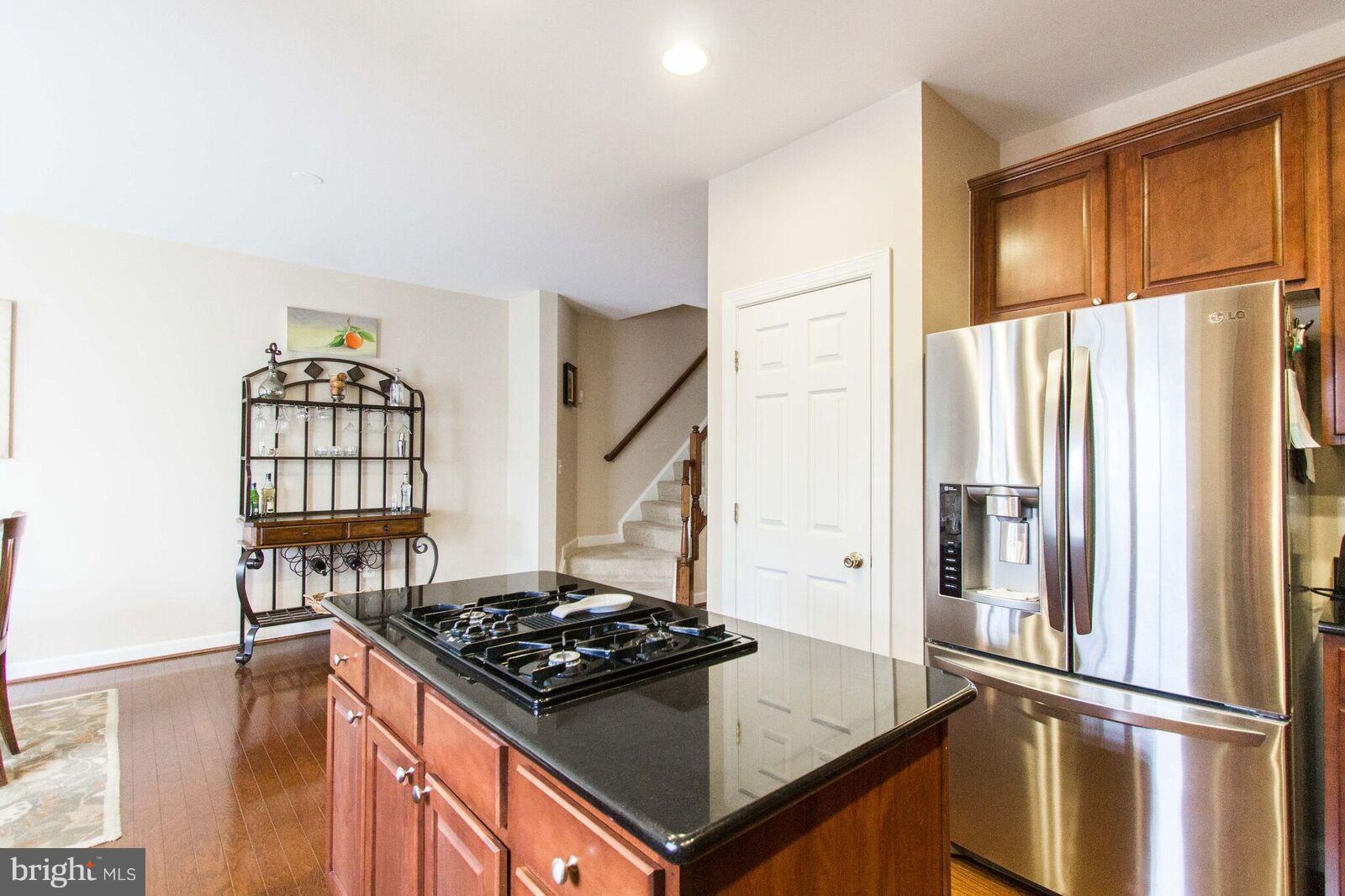 9102 Furey Road Lorton, VA 22079 - Photo 6 of 30 Kitchen