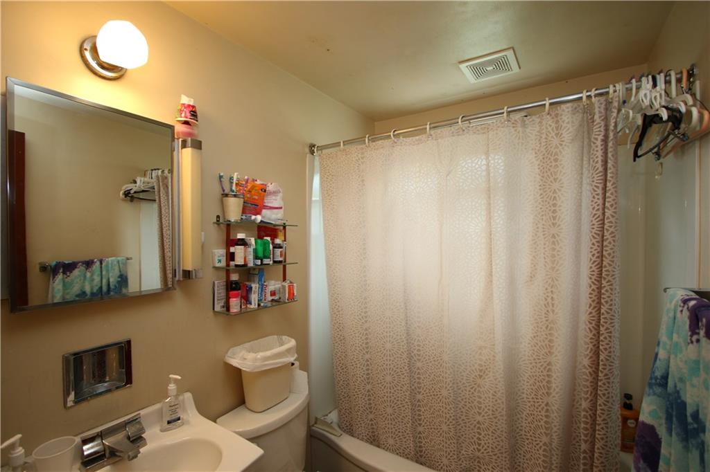 274 Castle Road Castle Shannon, PA 15234 - Photo 10 of 25 Full Bathroom & all bedrooms conveniently located on 1st Floor and Linen Closet just outside in Hallway