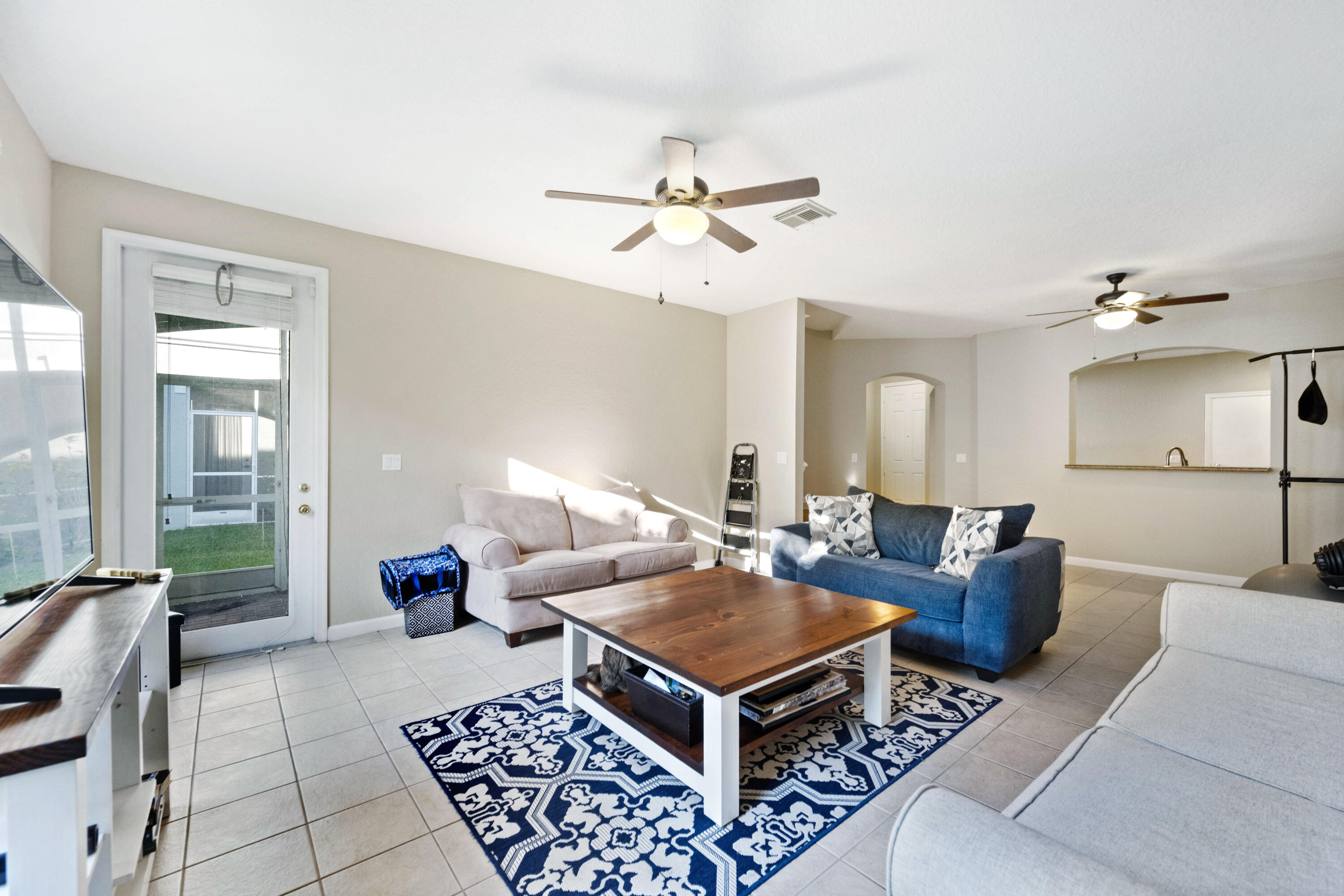 2036 Oakhurst Way Riviera Beach, FL 33404 - Photo 14 of 42 15-DSC_7420