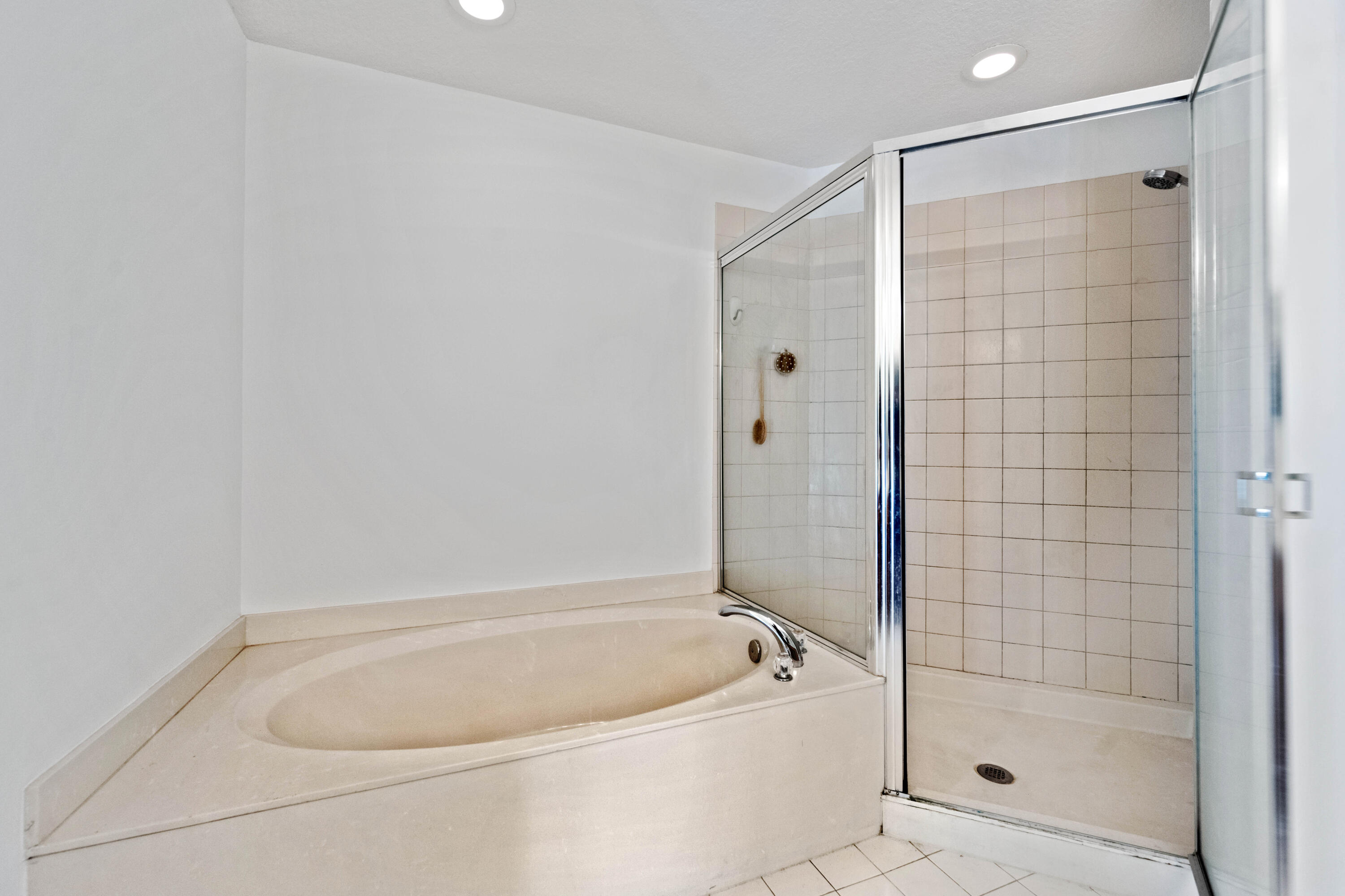 2036 Oakhurst Way Riviera Beach, FL 33404 - Photo 30 of 42 27-DSC_7378