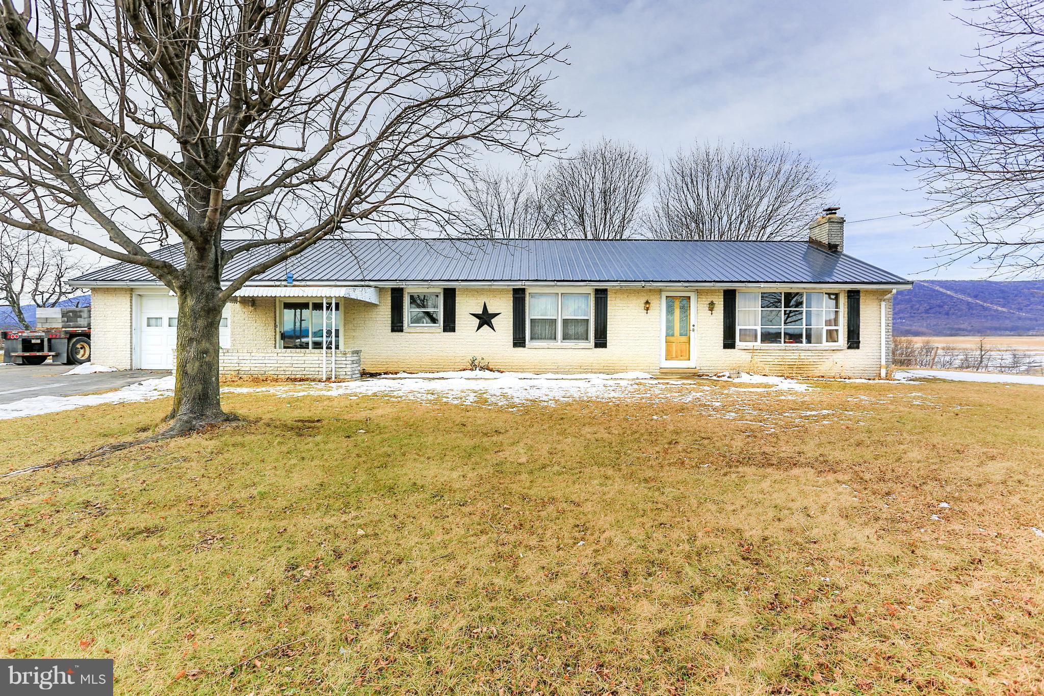 221 Roxbury Road Newville, PA 17241 - Photo 5 of 30 Exterior (Front)