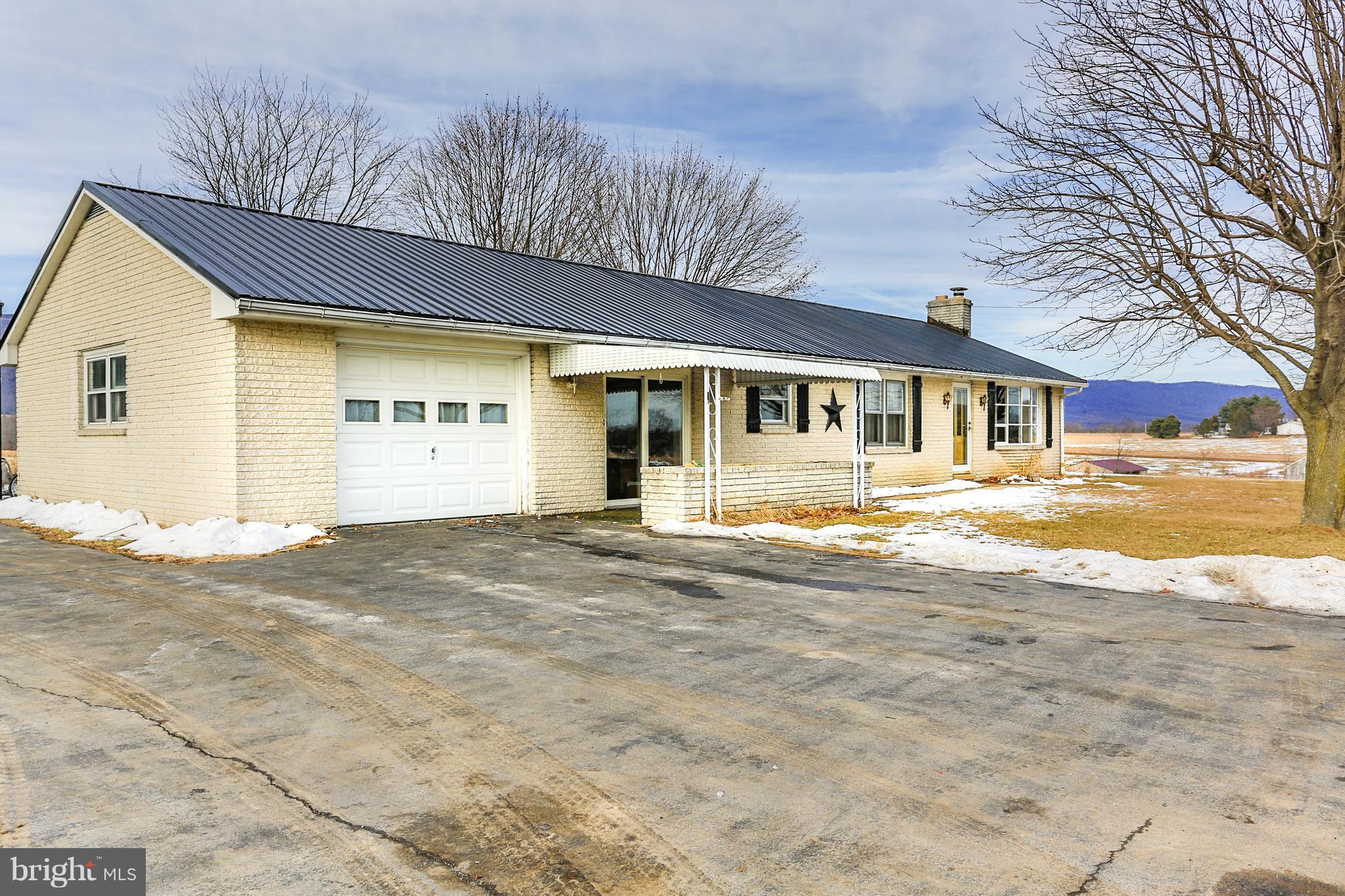 221 Roxbury Road Newville, PA 17241 - Photo 7 of 30 Exterior (Front)