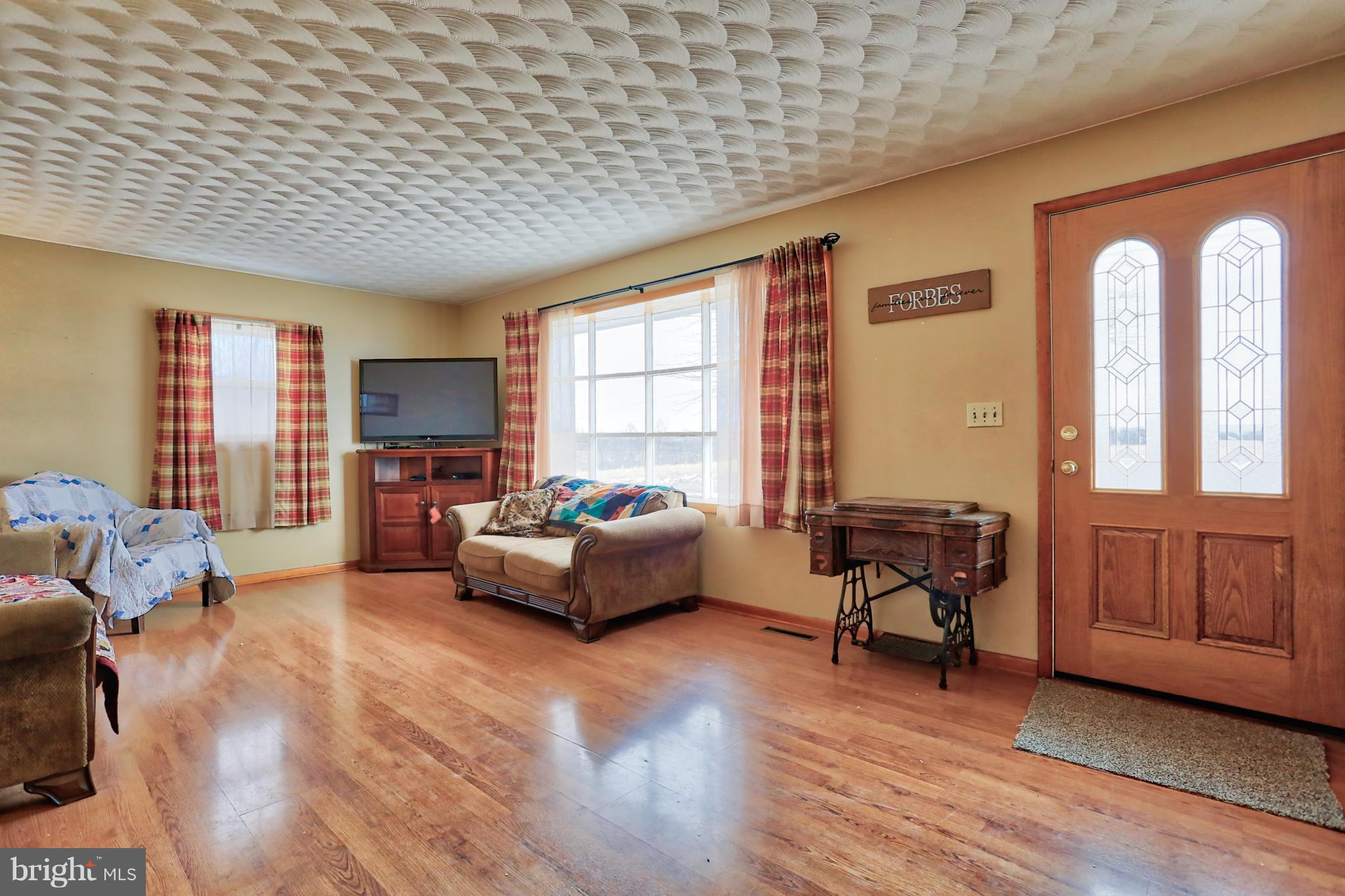 221 Roxbury Road Newville, PA 17241 - Photo 8 of 30 Living Room