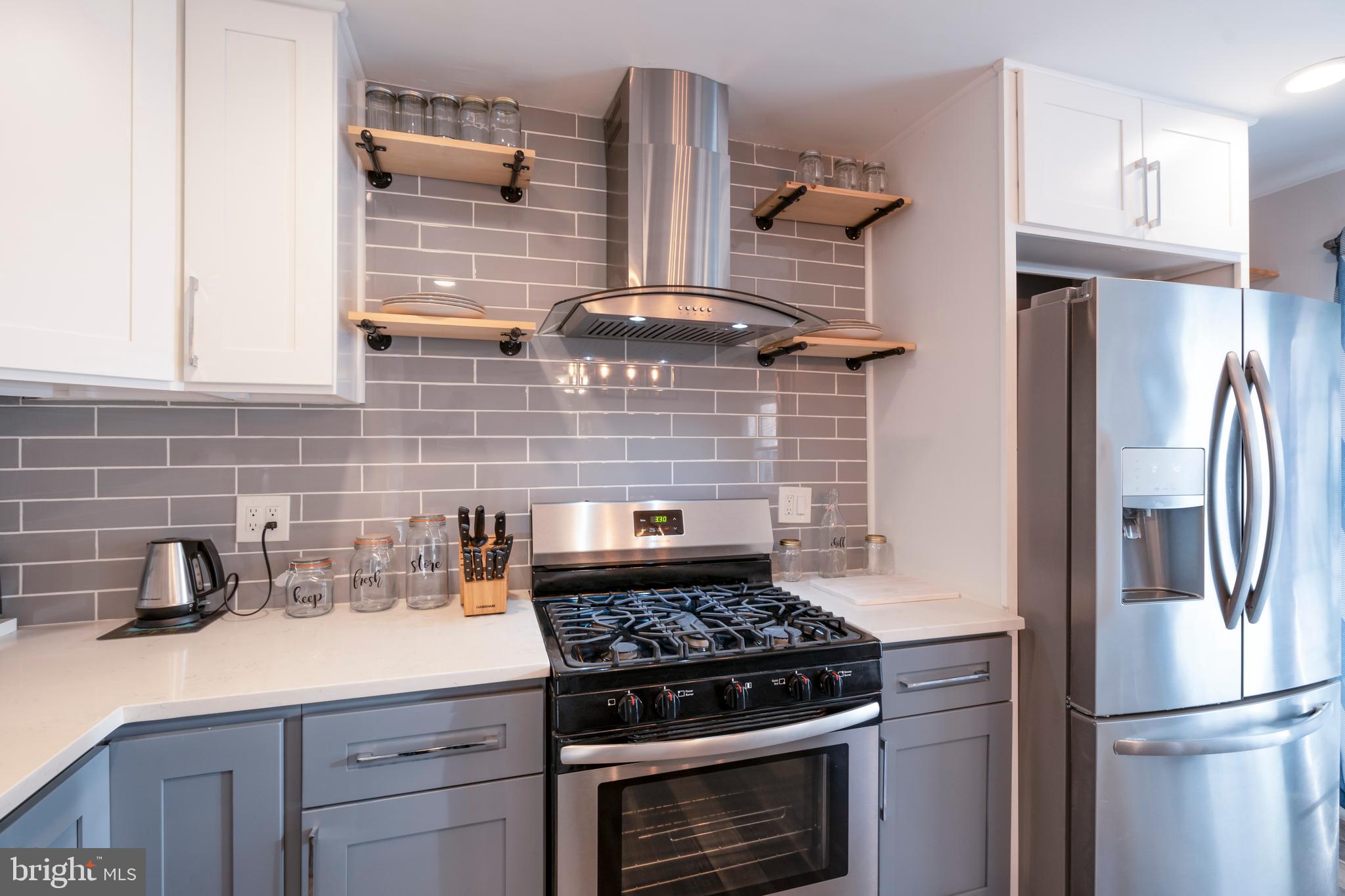 12827 Cabell Road Philadelphia, PA 19154 - Photo 17 of 58 kitchen