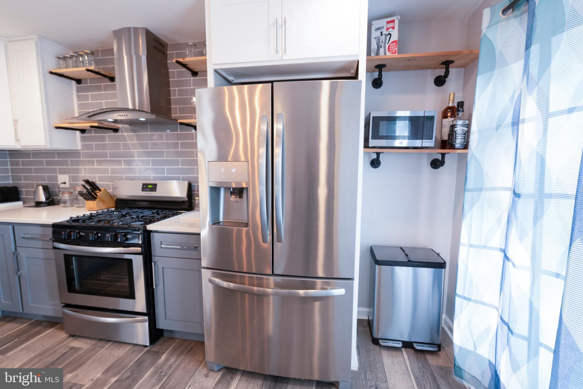 12827 Cabell Road Philadelphia, PA 19154 - Photo 18 of 58 kitchen