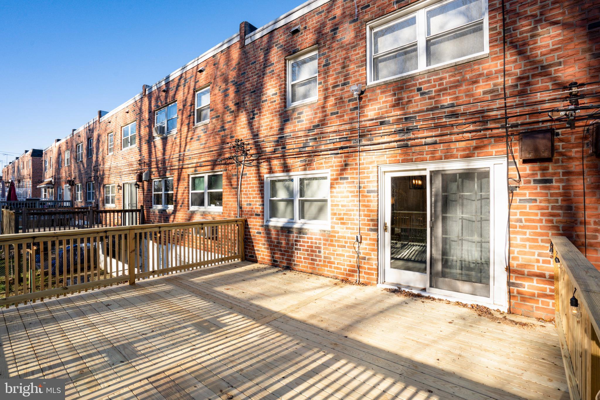 12827 Cabell Road Philadelphia, PA 19154 - Photo 19 of 58 deck