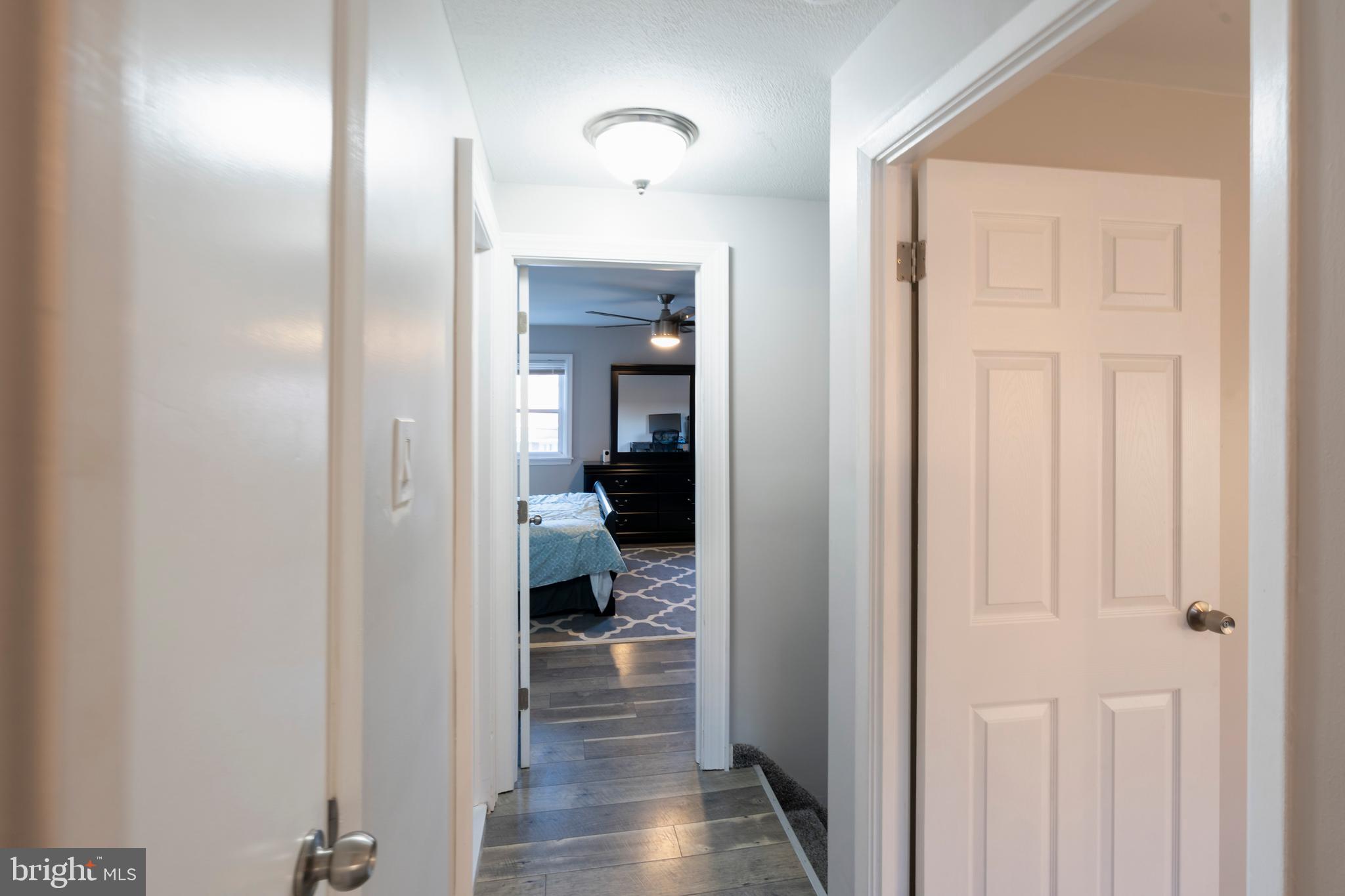 12827 Cabell Road Philadelphia, PA 19154 - Photo 39 of 58 upstairs hallway