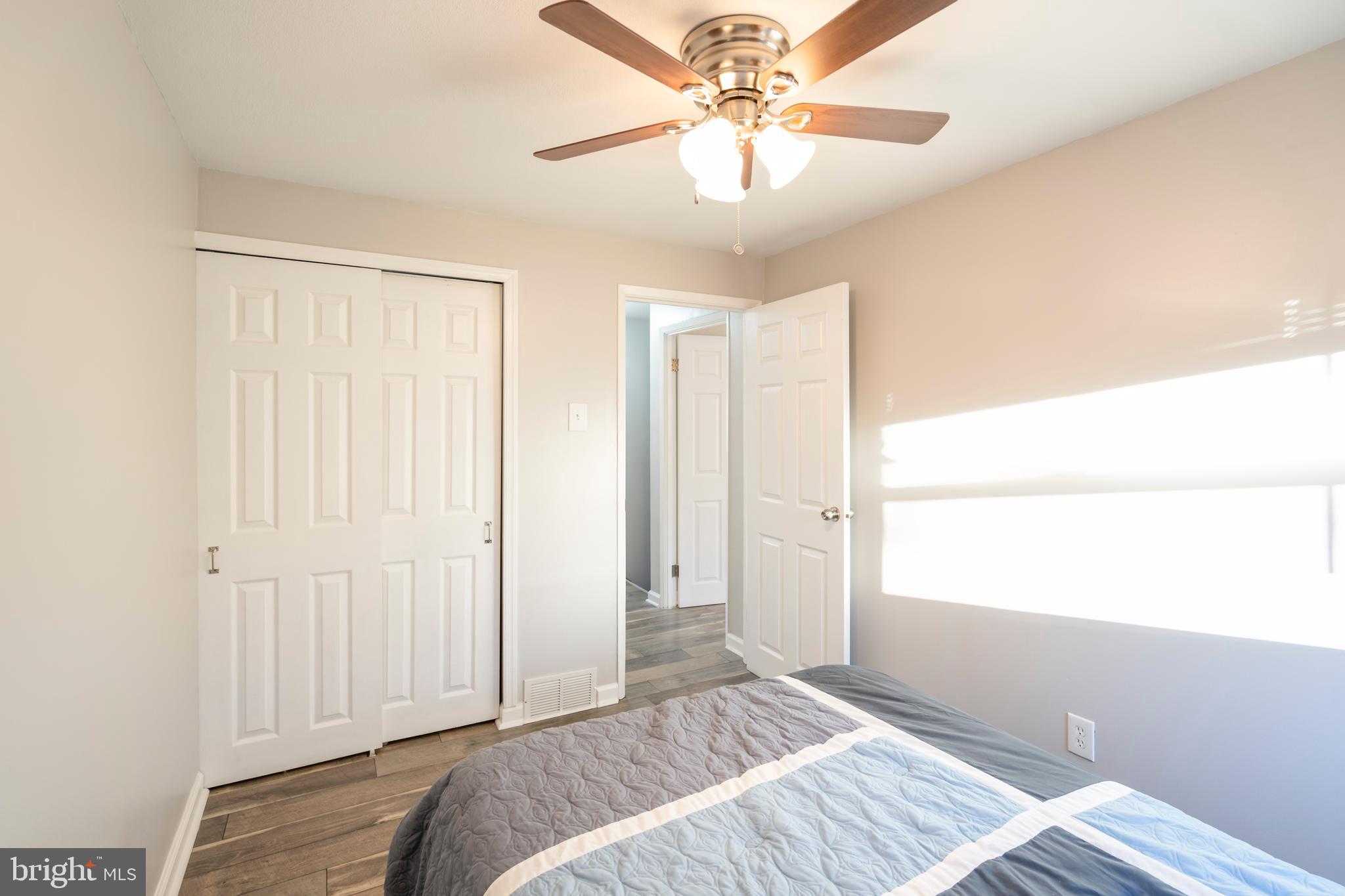 12827 Cabell Road Philadelphia, PA 19154 - Photo 43 of 58 Third bedroom