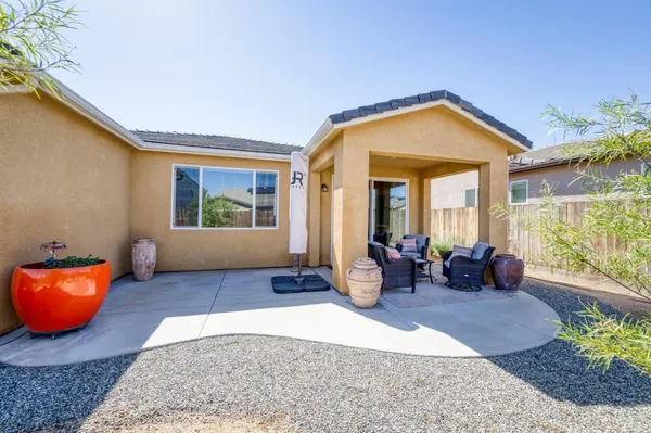 $465,000 | 979 Spg Street West, Madera, CA 93636