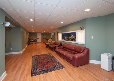 $1,699,000 | 12 Dupont Court, Dix Hills, NY 11746