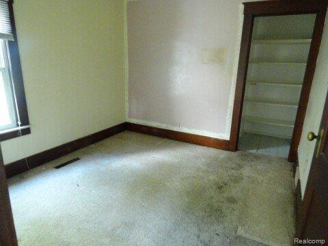8505 Stephens Road Center Line, MI 48015 - Photo 10 of 17 bd 1