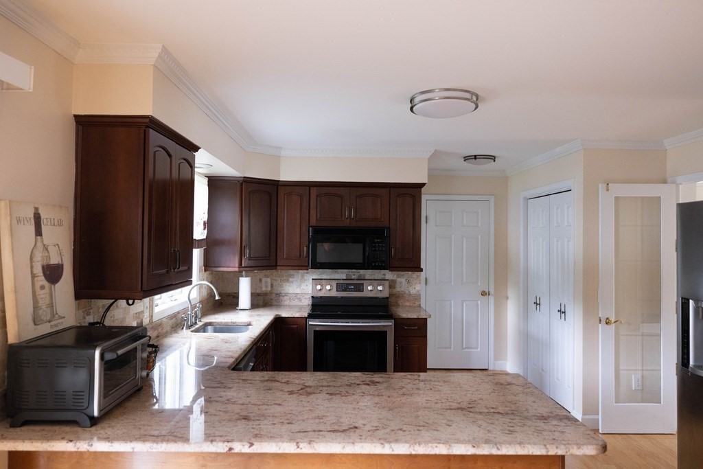 1 Cherokee Road Worcester, MA 01606 - Photo 4 of 20 Gallery Image 4
