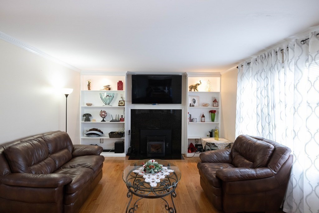 1 Cherokee Road Worcester, MA 01606 - Photo 5 of 20 Gallery Image 5