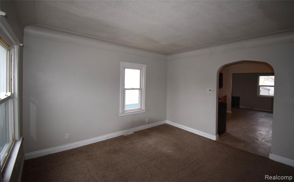 17840 Martin Road Roseville, MI 48066 - Photo 2 of 14