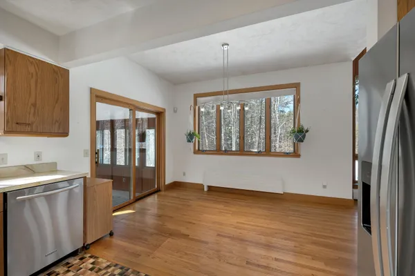 $895,000 | 37 Oconnor Lane, Albany, NH 03818