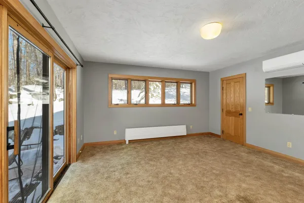 $895,000 | 37 Oconnor Lane, Albany, NH 03818