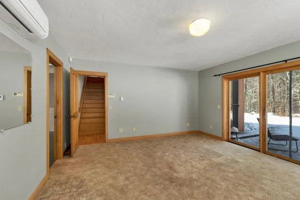 $895,000 | 37 Oconnor Lane, Albany, NH 03818