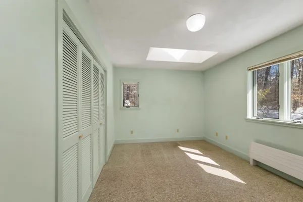 $895,000 | 37 Oconnor Lane, Albany, NH 03818