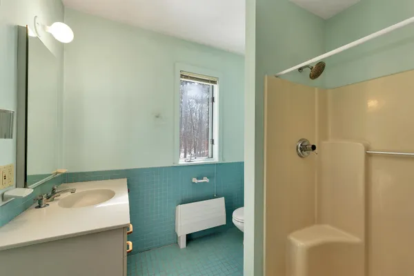 $895,000 | 37 Oconnor Lane, Albany, NH 03818