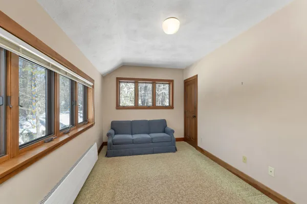 $895,000 | 37 Oconnor Lane, Albany, NH 03818