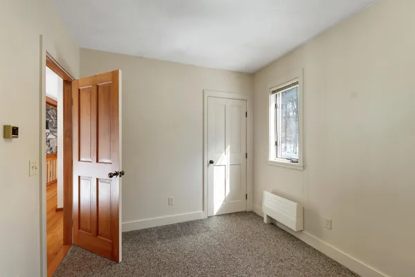 $895,000 | 37 Oconnor Lane, Albany, NH 03818