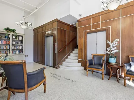 $2,400 | 910 Houston Street, Unit 305, Fort Worth, TX 76102