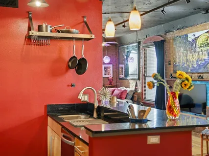 $2,400 | 910 Houston Street, Unit 305, Fort Worth, TX 76102