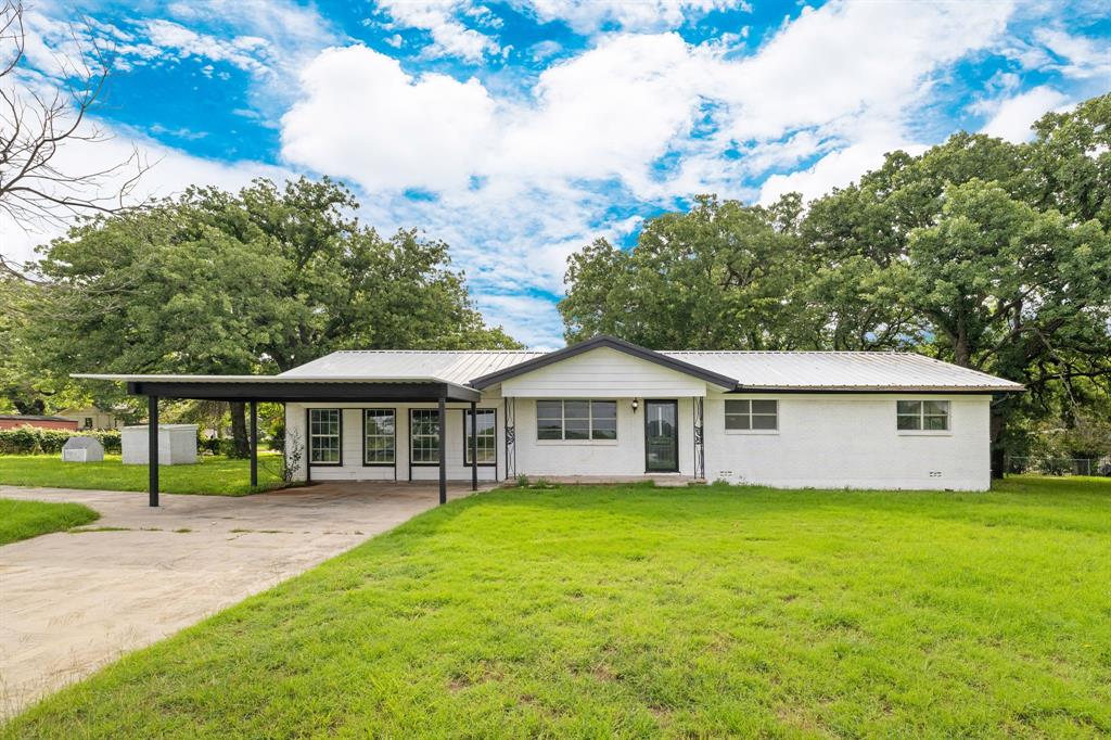 Welcome Home to 3301 S Murvil Street!