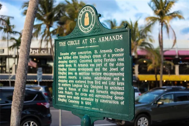 $3,950,000 | 211 Grant Drive, Sarasota, FL 34236