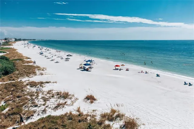 $3,950,000 | 211 Grant Drive, Sarasota, FL 34236