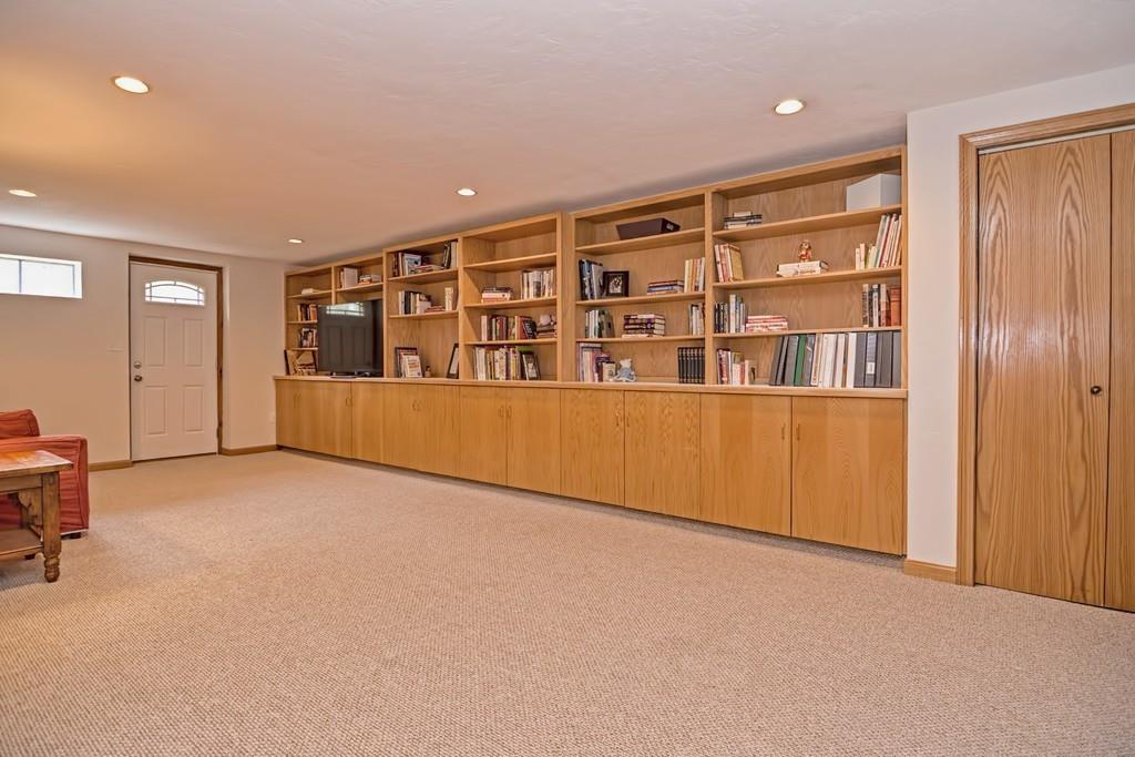 15 Pueblo Road Medfield, MA 02052 - Photo 32 of 42 Gallery Image 32