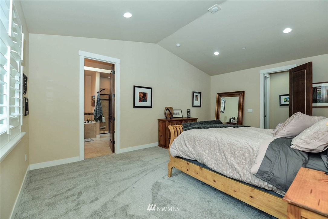 26 233rd Place Southeast Bothell, WA 98021 - Photo 14 of 23