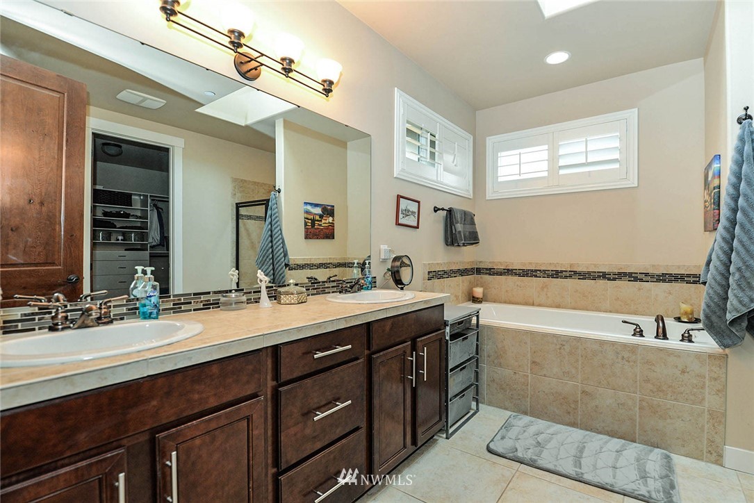 26 233rd Place Southeast Bothell, WA 98021 - Photo 15 of 23