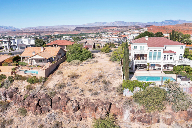 318 North Crest Line Circle, Unit 21 St. George, UT 84790 - Photo 6 of 16