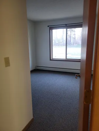 $1,250 | 609 Main Street South, Unit 7, Renville, MN 56284