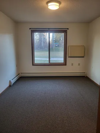 $1,250 | 609 Main Street South, Unit 7, Renville, MN 56284