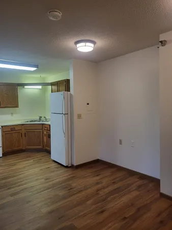 $1,250 | 609 Main Street South, Unit 7, Renville, MN 56284