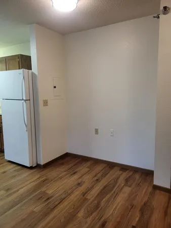 $1,250 | 609 Main Street South, Unit 7, Renville, MN 56284