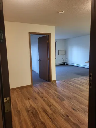 $1,250 | 609 Main Street South, Unit 7, Renville, MN 56284