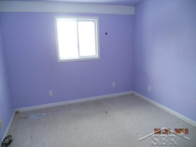 20351858-4.JPG