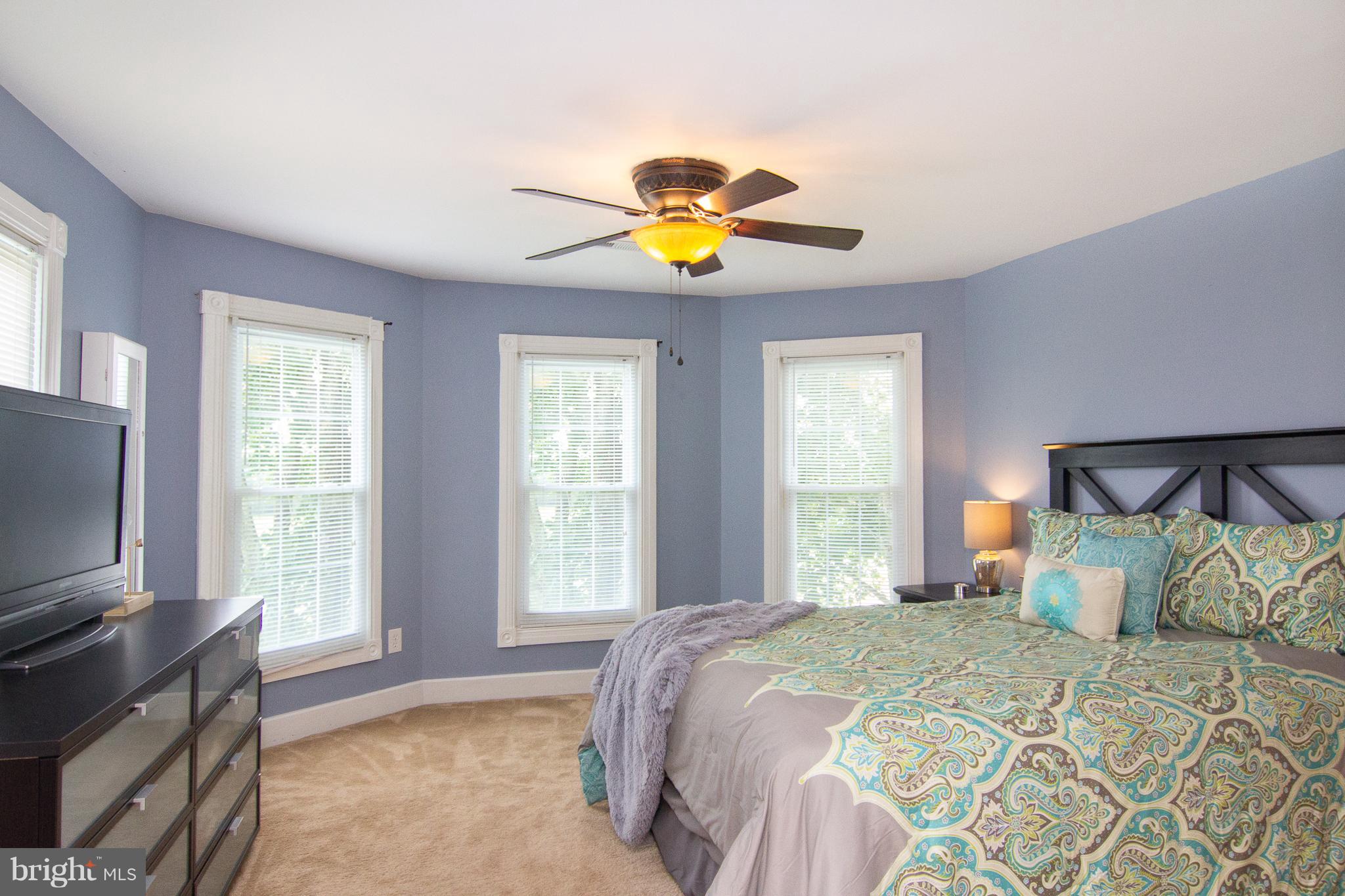 5125 Harney Road Taneytown, MD 21787 - Photo 15 of 30 Large Master Bedroom