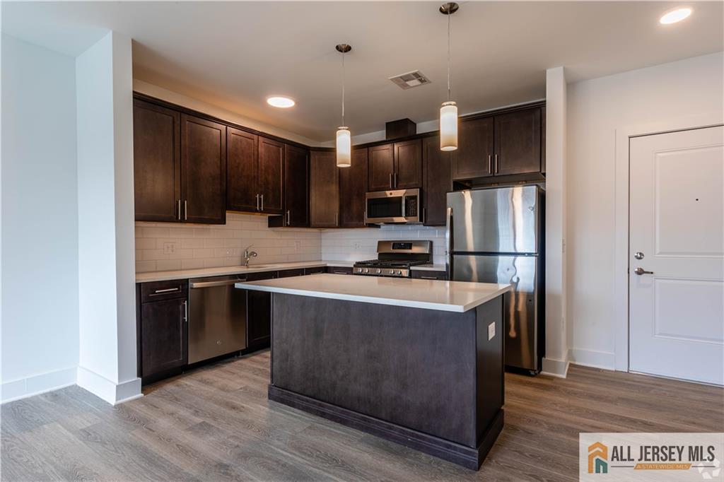 1025 Raritan Road, Unit 414 Clark, NJ 07066 - Photo 8 of 19