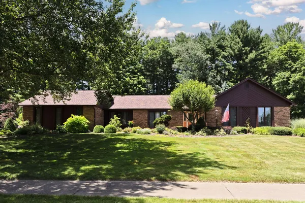 $400,000 | 1588 Royal Oak Drive, Mansfield, OH 44906