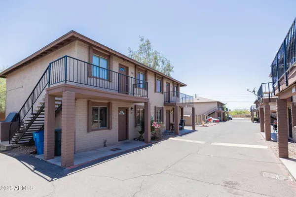 $1,195 | 1234 North 36th Street, Unit 204, Phoenix, AZ 85008