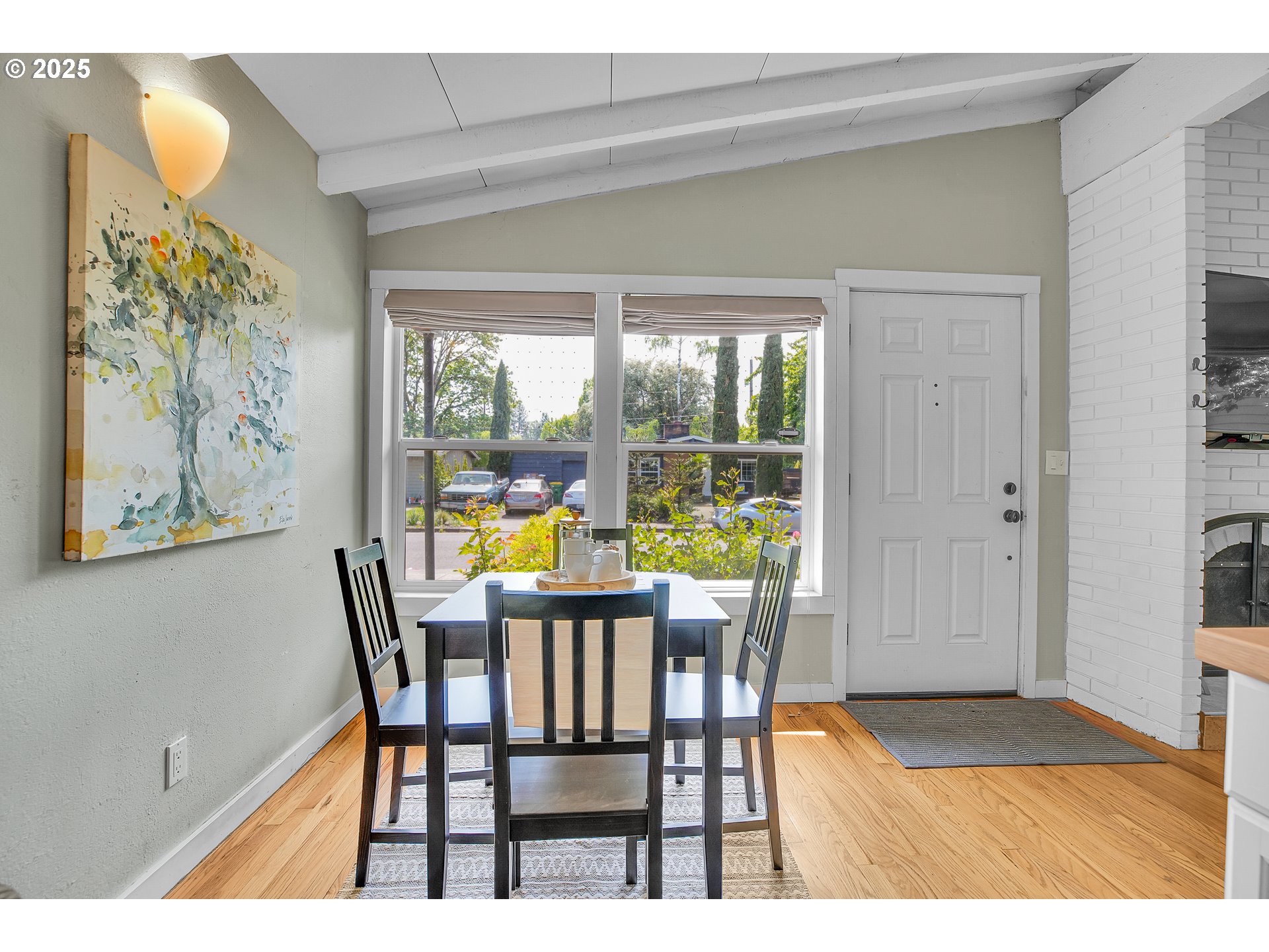 11525 Southwest 14th Street Beaverton, OR 97005 - Photo 2 of 40 Kitchen/Nook