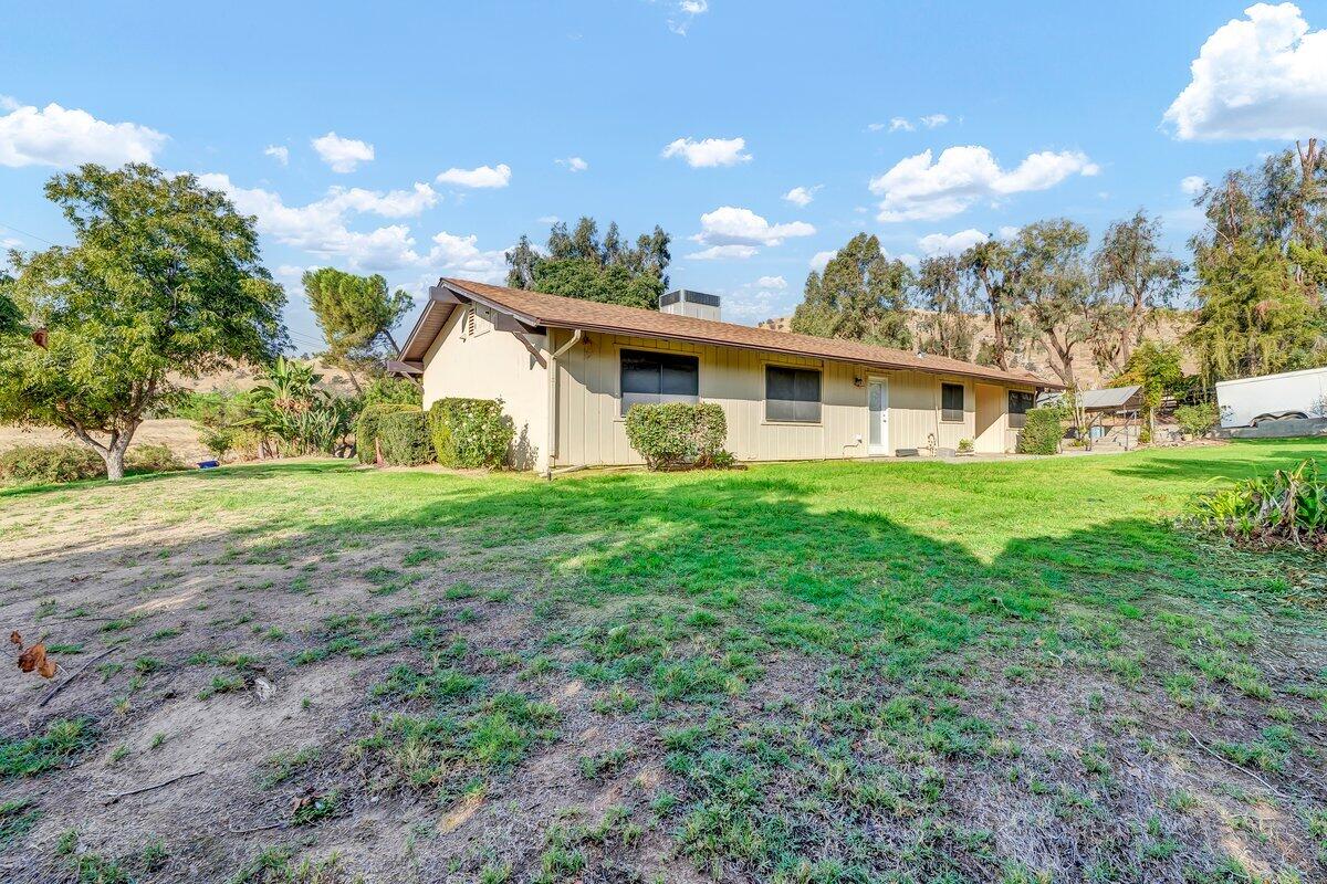 34719 Wilson Drive Springville, CA 93265 - Photo 4 of 34 03