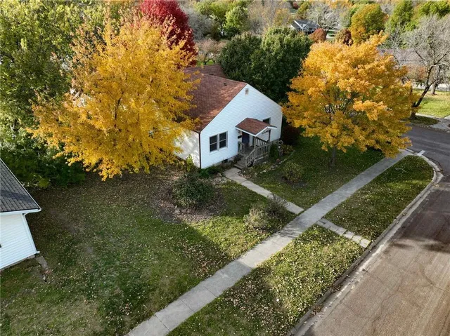 $137,000 | 423 North 11th Street, Sabetha, KS 66534