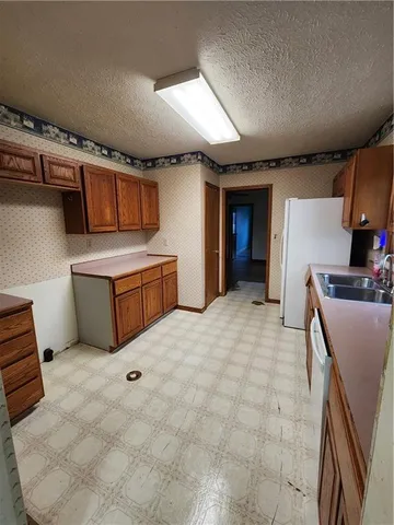 $137,000 | 423 North 11th Street, Sabetha, KS 66534