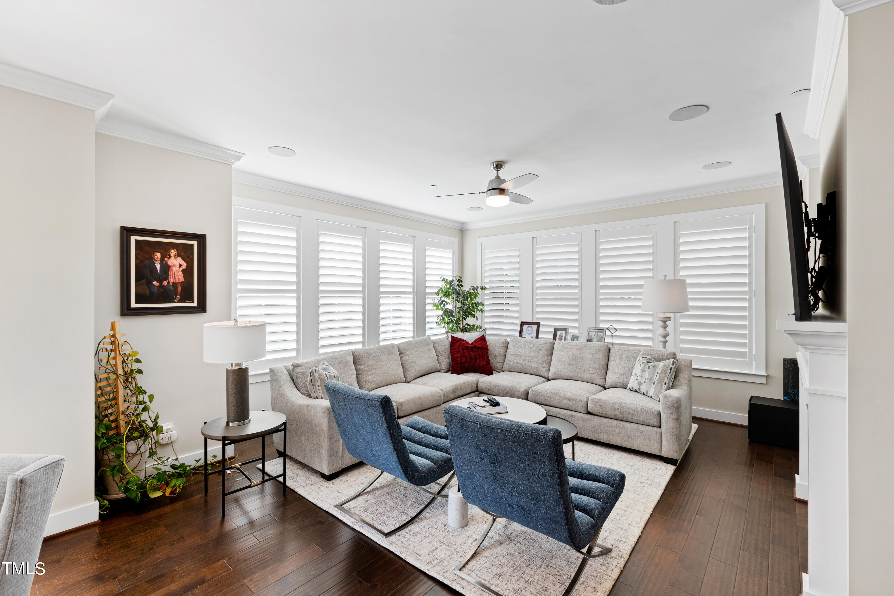 1610 Draper View Loop, Unit 106 Raleigh, NC 27608 - Photo 2 of 36 Living 3