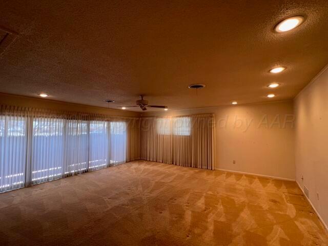 715 Gibner Drive Spearman, TX 79081 - Photo 20 of 32 21